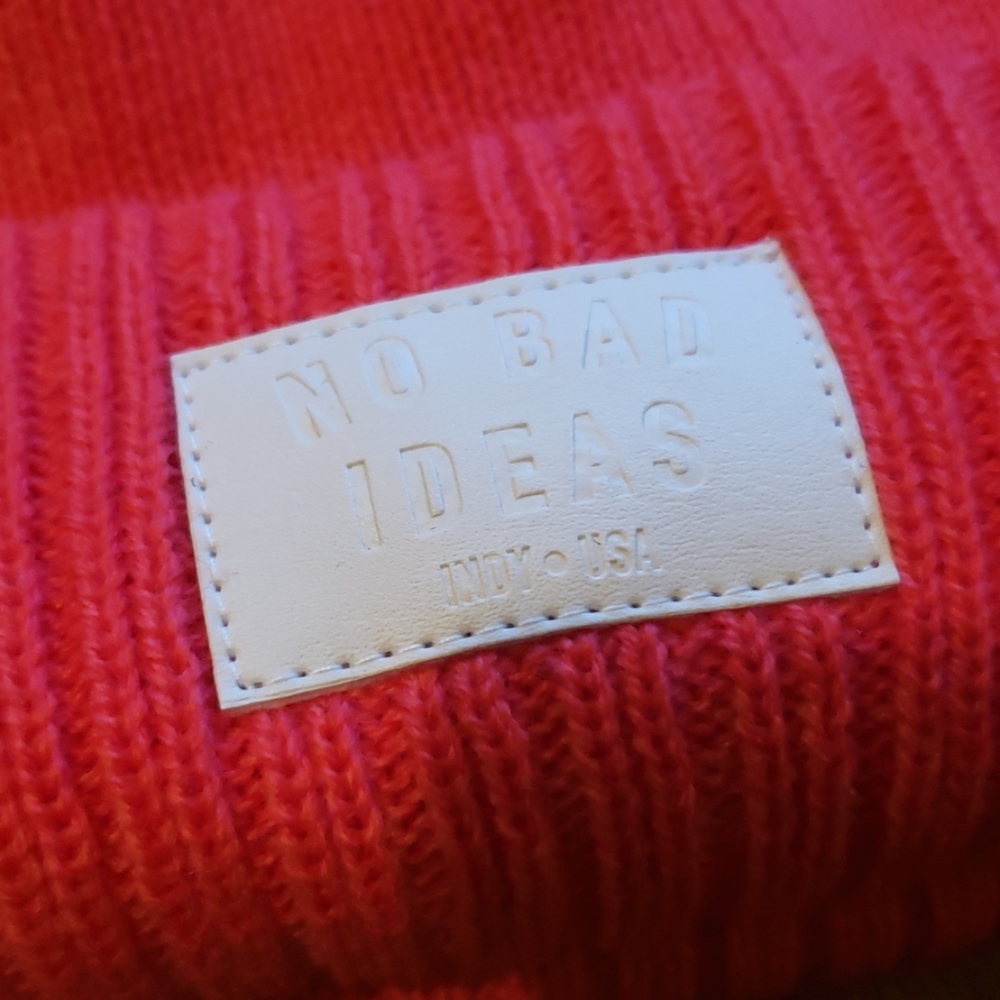 STATE KNIT (RED) - Picture 2 of 3